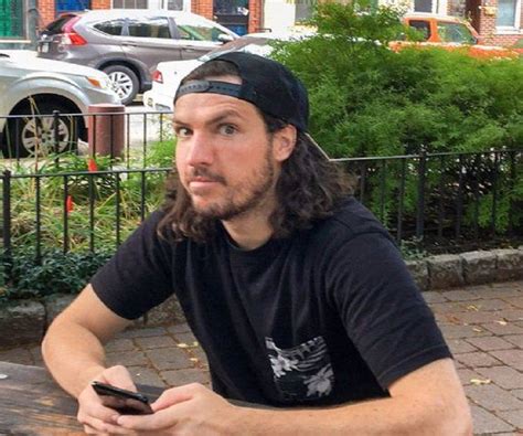 Shaun McBride (Shonduras) – Bio, Facts, Family Life of Artist,。